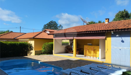Chácara à venda com 2 quartos em Portal dos Pássaros, Alambari, SP