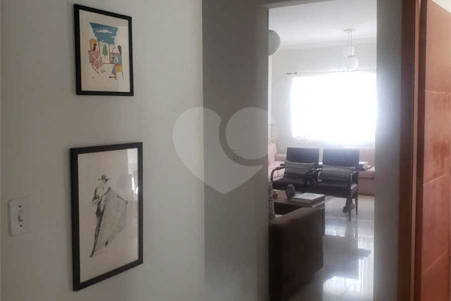 Sobrado à venda com 3 quartos, sendo 1 suíte, em Tremembé, São Paulo, SP
