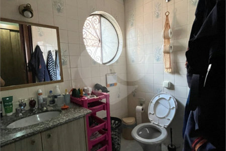Sobrado à venda com 3 quartos, sendo 1 suíte, em Vila Paulicéia, São Paulo, SP