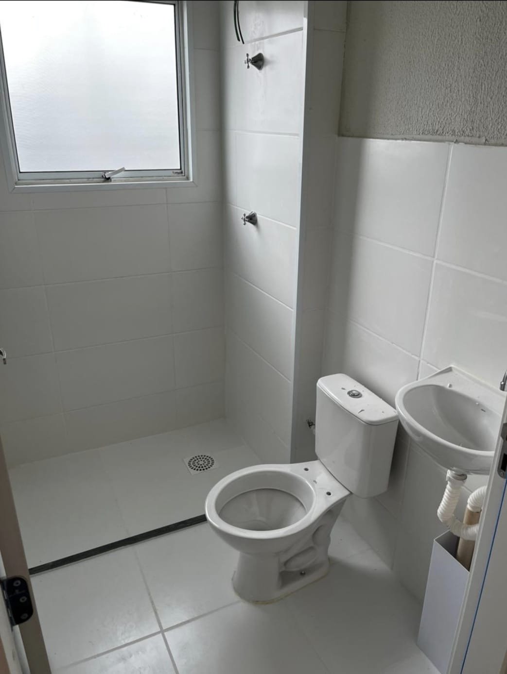 Casa para alugar com 2 quartos no condomínio ALEA, Três Lagoas - MS
