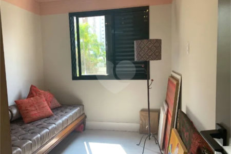 Apartamento à venda com 3 quartos, sendo 1 suíte, em Cidade São Francisco, São Paulo, SP