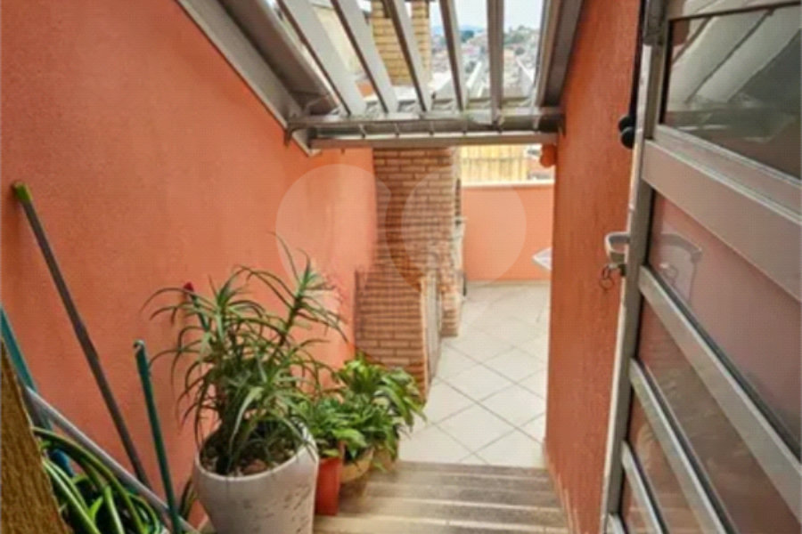 Sobrado à venda com 3 quartos, sendo 1 suíte, em Vila Pereira Barreto, São Paulo, SP