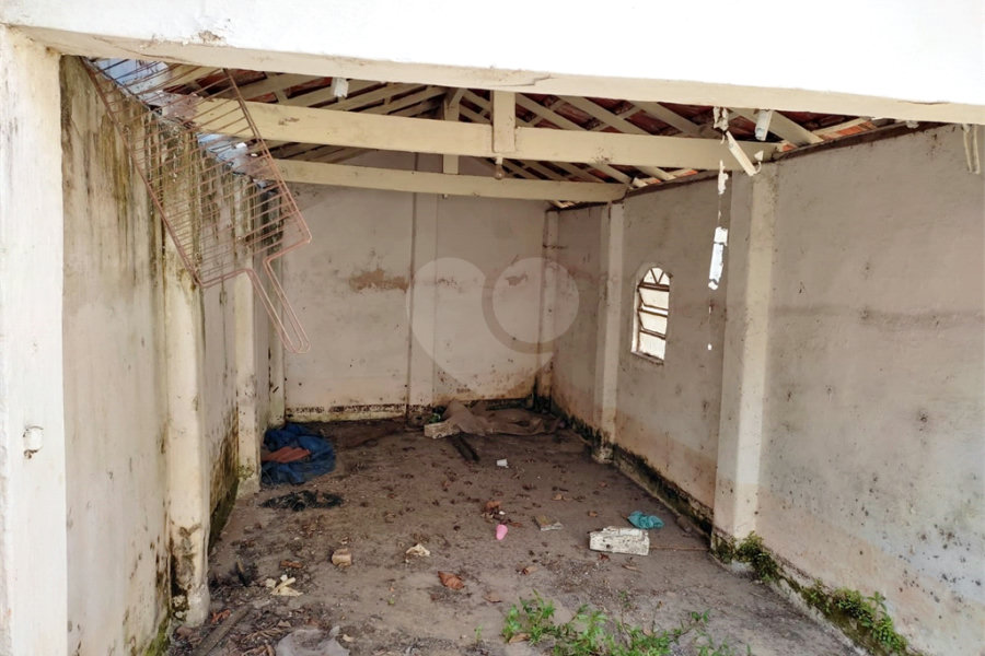Casa Térrea à venda com 3 quartos em Horto, São Paulo, SP