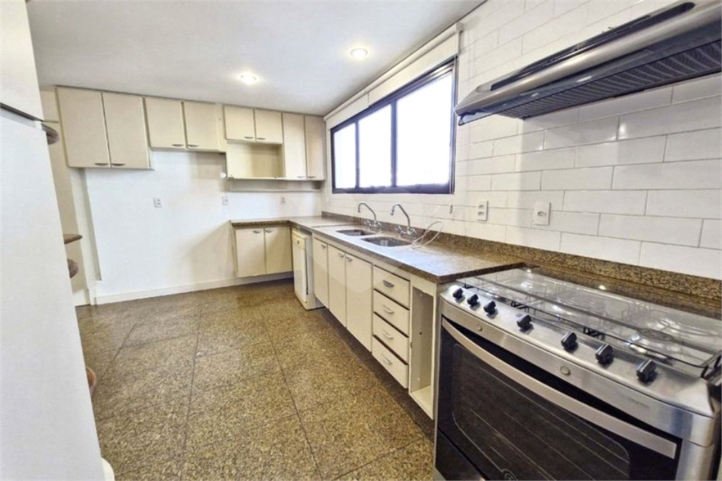 Apartamento à venda com 4 quartos, sendo 3 suítes, em Brooklin, São Paulo, SP