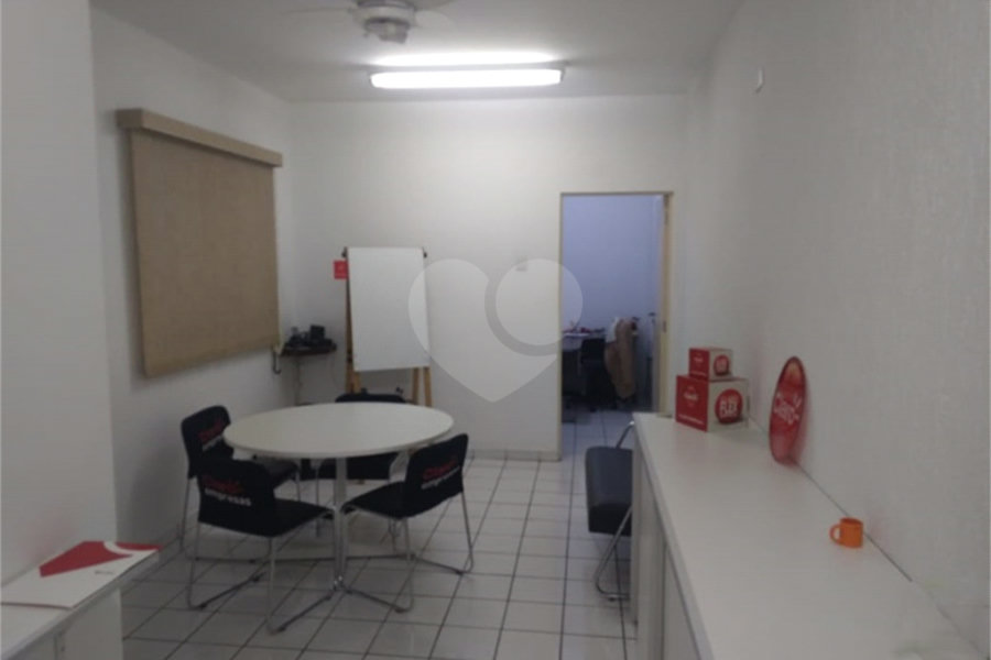Prédio à venda com 3 quartos em Santana, São Paulo, SP