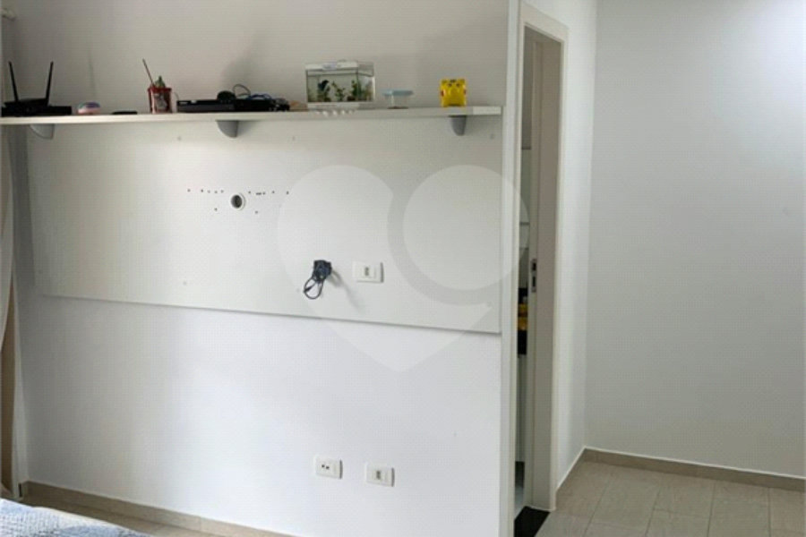 Sobrado à venda com 3 suítes em Vila Nivi, São Paulo, SP