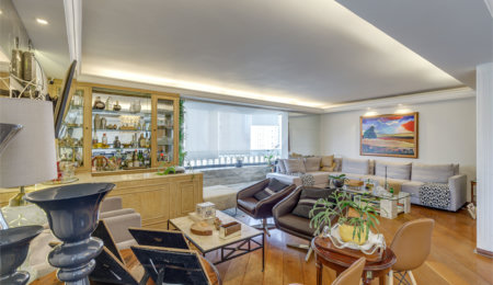 Apartamento à venda com 4 quartos, sendo 2 suítes, em Campo Belo, São Paulo, SP