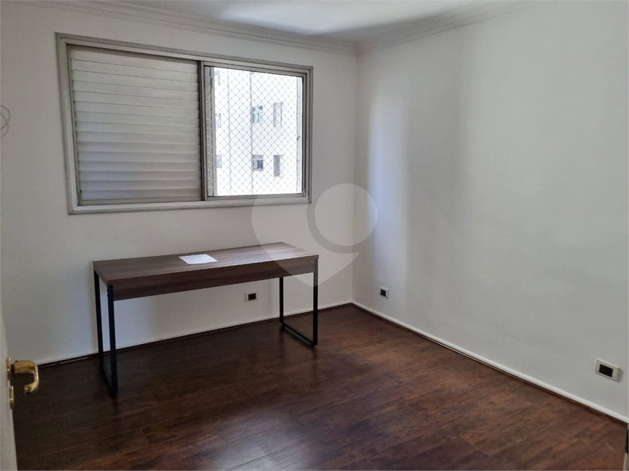 Apartamento à venda ou para alugar com 3 quartos, sendo 1 suíte, em Moema, São Paulo, SP