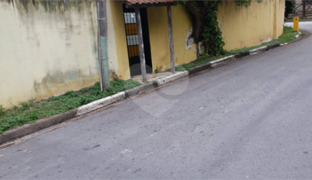 Casa à venda com 4 quartos, sendo 1 suíte,  em Serra da Cantareira, Mairiporã, SP