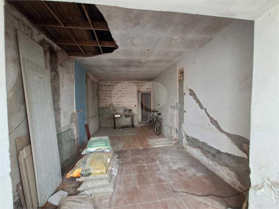 Casa à venda com 2 quartos, sendo 1 suíte, em Vila Galvão, Guarulhos, SP