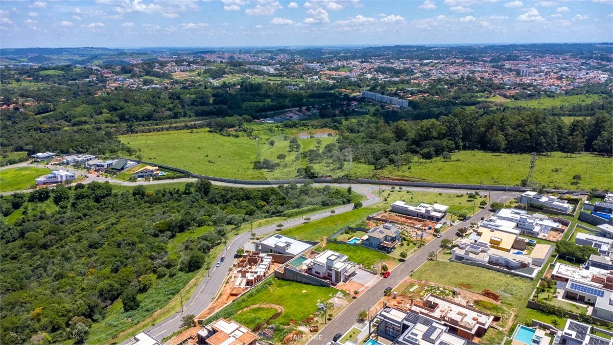 Terreno à venda no condomínio Residencial Campo de Toscana, Vinhedo - SP
