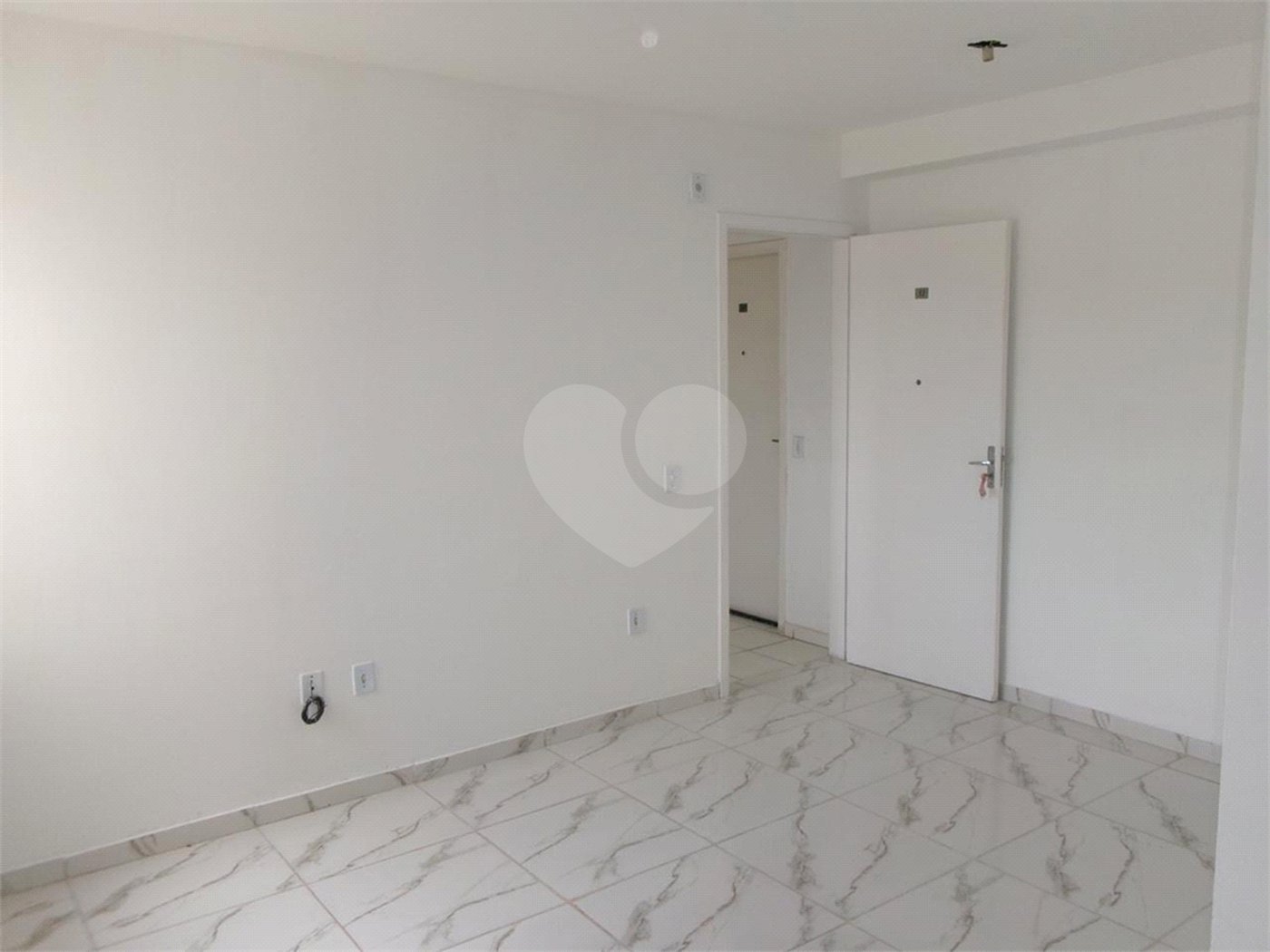 Apartamento à venda com 2 quartos em Jardim Arco-íris, Cotia, SP