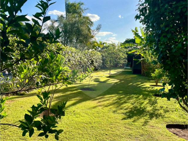 Casa à venda com 4 suítes no condomínio Residencial Vale das Laranjeiras, Indaiatuba - SP