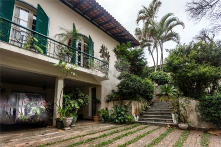 Sobrado à venda ou para alugar com 4 suítes em Butantã, São Paulo, SP