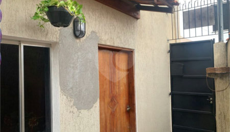 Sobrado à venda com 4 quartos, sendo 1 suíte,  em Horto, São Paulo, SP