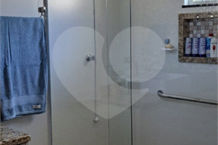 Chácara à venda com 3 quartos, sendo 2 suítes,  em Chácaras Fernão Dias, Atibaia, SP