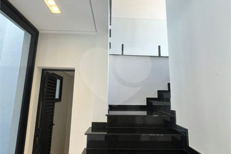 Casa à venda com 3 suítes no condomínio Aruã, Mogi das Cruzes - SP