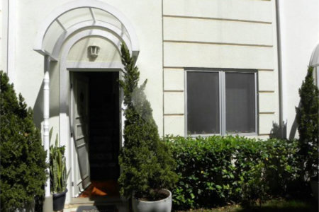 Casa à venda com 3 quartos, sendo 1 suíte, no condomínio Villas de São Francisco, São Paulo - SP