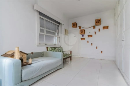 Apartamento à venda com 4 quartos, sendo 1 suíte,  em Copacabana, Rio de Janeiro, RJ
