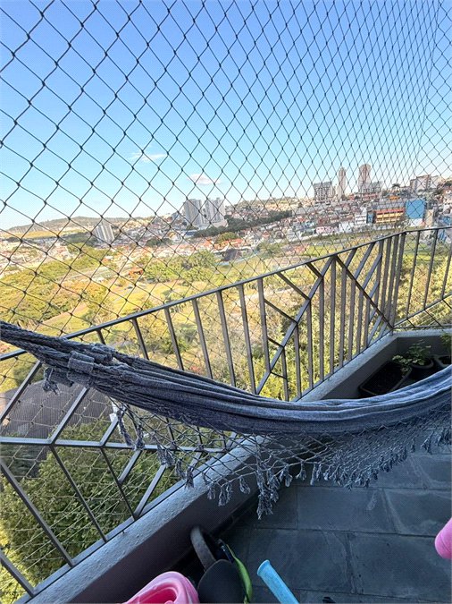 Apartamento à venda com 3 quartos, sendo 1 suíte,  em Parque Santana, Mogi das Cruzes, SP