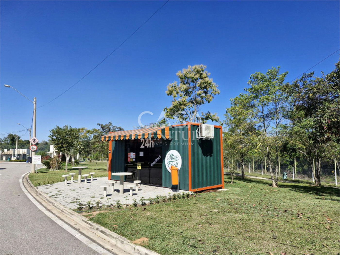 Casa em condomínio à venda com 3 quartos, sendo 1 suíte,  em Cajuru do Sul, Sorocaba, SP