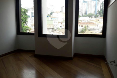Sobrado à venda com 3 suítes em Jardim Franca, São Paulo, SP