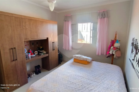 Casa à venda com 4 quartos, sendo 2 suítes, em Parque Atenas do Sul, Itapetininga, SP