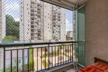 Apartamento à venda com 2 quartos, sendo 1 suíte,  em Jardim Caboré, São Paulo, SP
