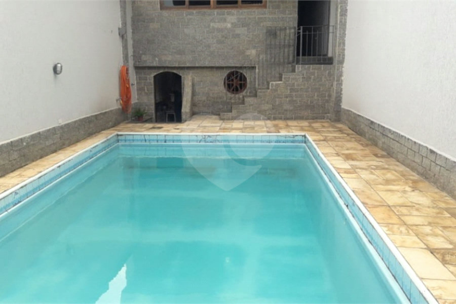 Sobrado à venda com 3 quartos, sendo 1 suíte, em Vila Milton, Guarulhos, SP
