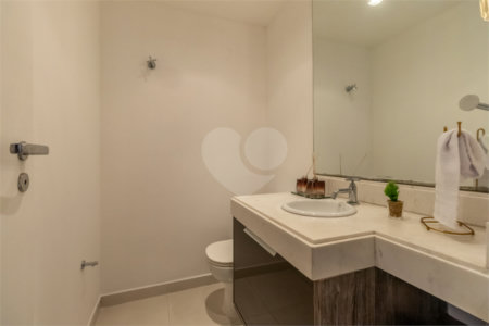 Apartamento à venda com 3 suítes em Alto da Boa Vista, São Paulo, SP