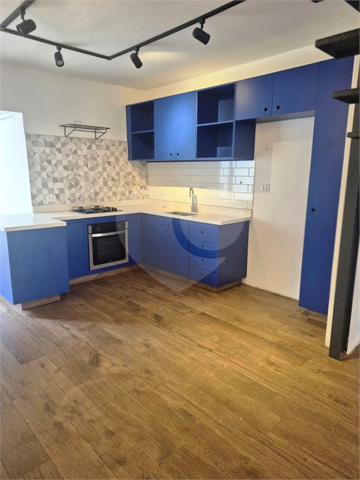 Casa de Vila à venda com 4 quartos, sendo 3 suítes, em Chácara Santo Antônio, São Paulo, SP