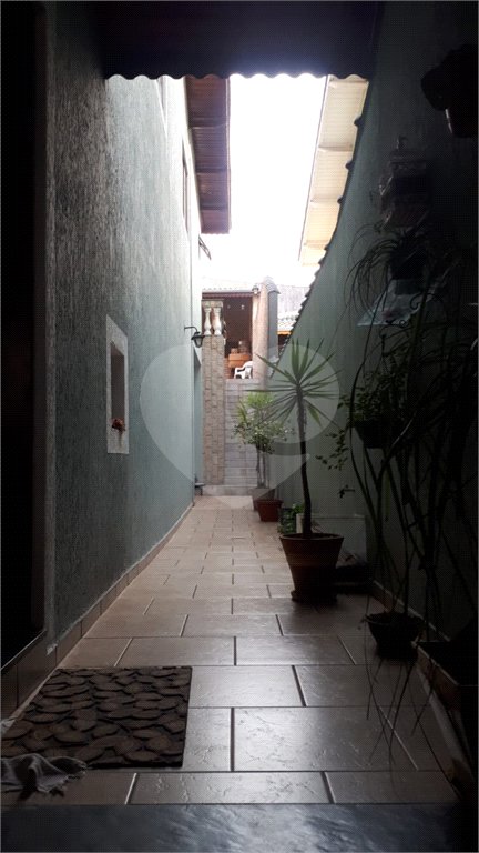 Casa à venda com 3 quartos, sendo 2 suítes,  em Vila Rosália, Guarulhos, SP