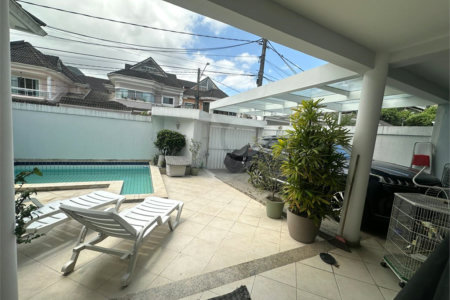 Casa à venda com 4 quartos, sendo 3 suítes, no condomínio Jardins de Florença, Rio de Janeiro - RJ