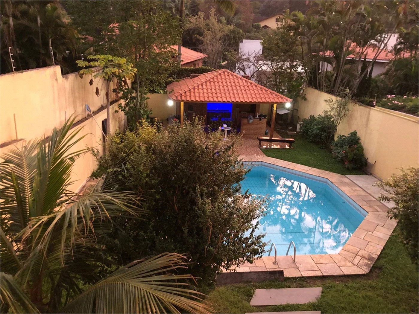 Casa à venda com 3 suítes em Fazenda Morumbi, São Paulo, SP