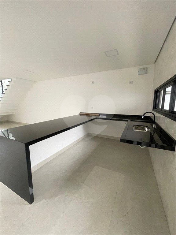 Sobrado à venda com 3 quartos, sendo 1 suíte, em Villa Di Cesar, Mogi das Cruzes, SP