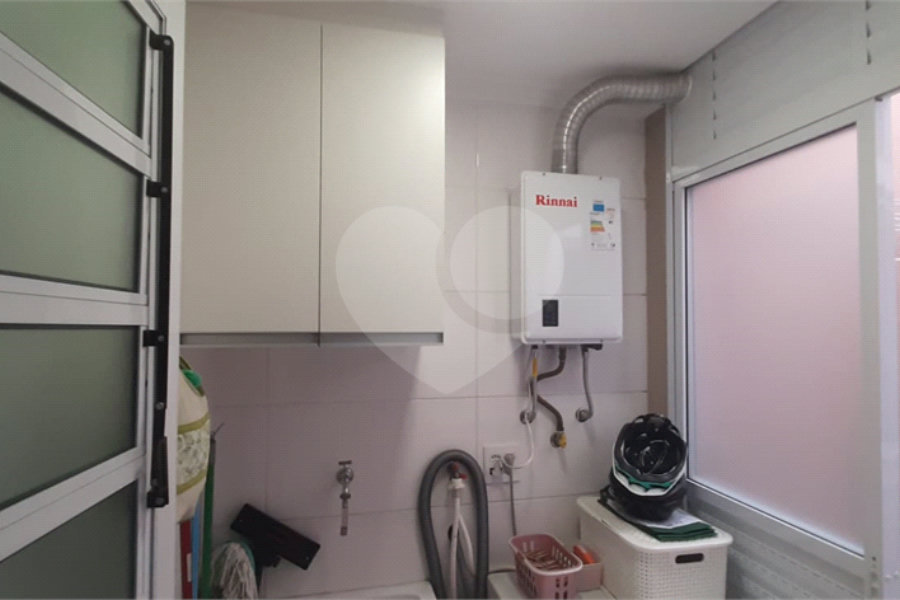 Casa à venda com 3 quartos, sendo 2 suítes, no condomínio Mário Araújo, São Paulo - SP