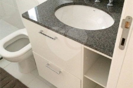 Apartamento à venda com 3 quartos, sendo 1 suíte, em Água Branca, São Paulo, SP