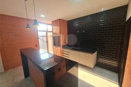 Casa à venda com 3 quartos, sendo 1 suíte,  no condomínio Reserva Ipanema I, Sorocaba - SP