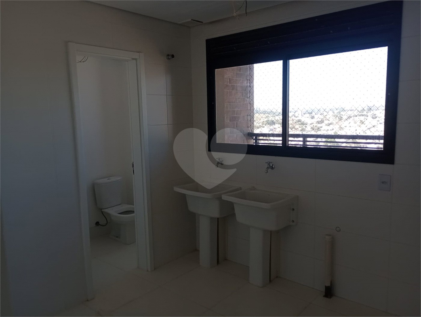 Apartamento à venda com 3 suítes no Centro, Itapetininga, SP