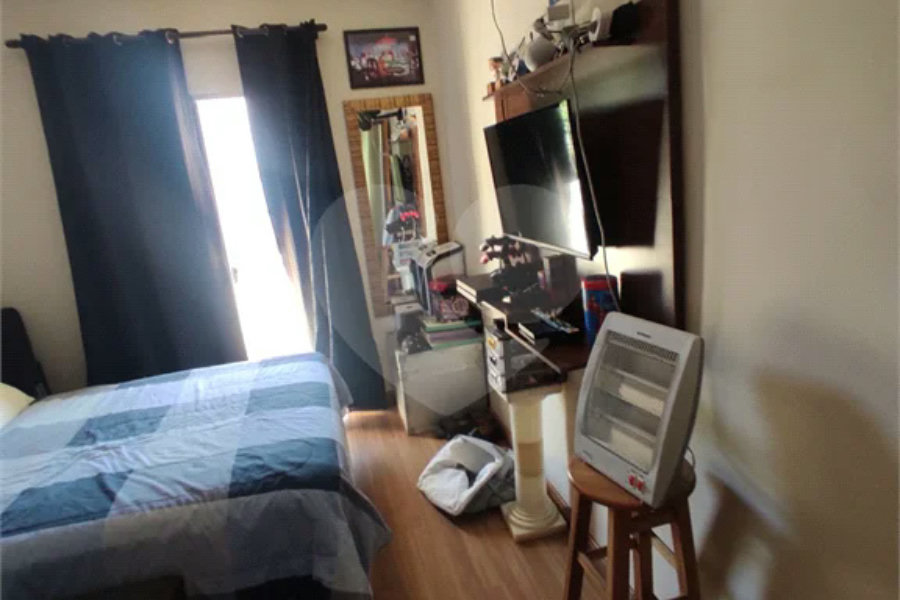 Sobrado à venda com 3 quartos, sendo 1 suíte, em Parada Inglesa, São Paulo, SP