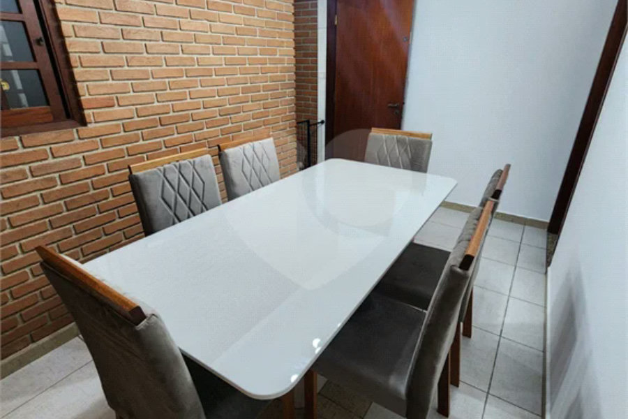 Sobrado à venda com 3 quartos, sendo 1 suíte,  em Tremembé, São Paulo, SP