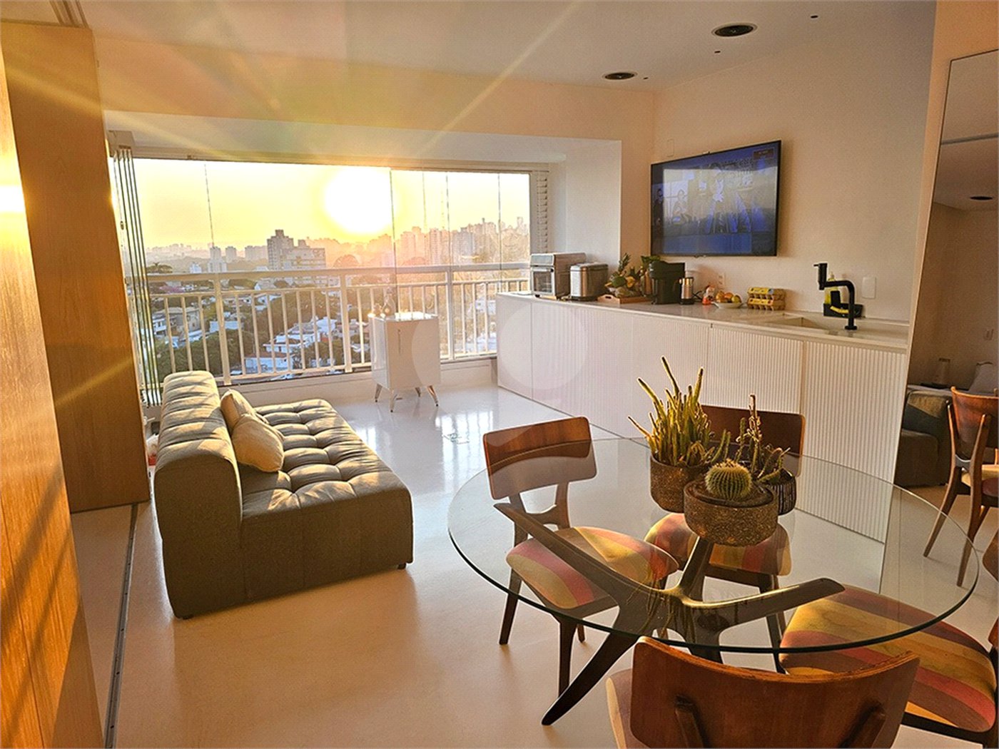 Apartamento à venda com 1 suíte em Sumarezinho, São Paulo, SP
