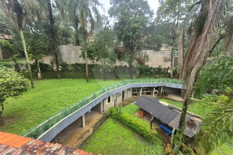 Sobrado à venda ou para alugar com 3 suítes em SERRA DA CANTAREIRA, Mairiporã, SP