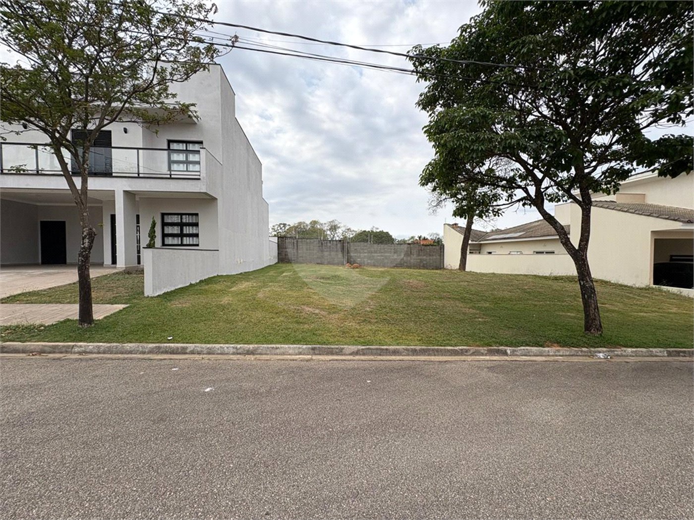 Terreno à venda no condomínio Villa Suiça, Sorocaba - SP