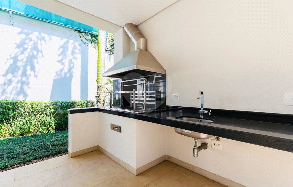 Casa à venda com 4 suítes no condomínio Vila Alba, São Paulo - SP