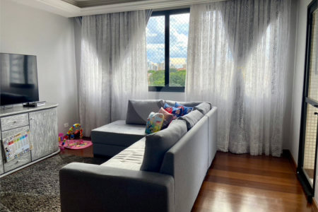 Apartamento à venda com 3 quartos, sendo 1 suíte, em Vila Paulicéia, São Paulo, SP