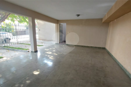 Casa à venda com 3 quartos, sendo 1 suíte, em Jardim Emília, Sorocaba, SP