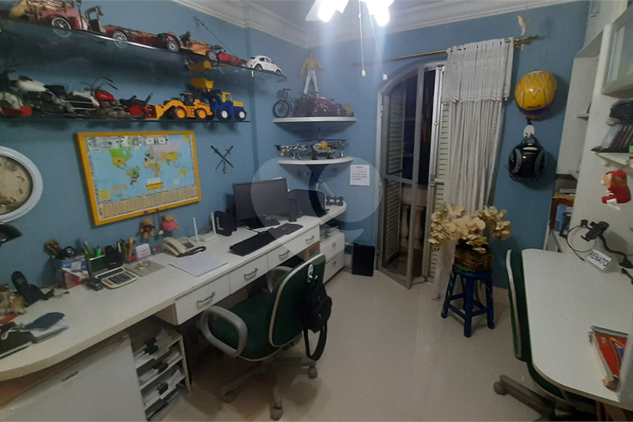 Apartamento a venda em Perdizes, 3 dormitórios, sendo 2 suítes e 2 vagas de garagem