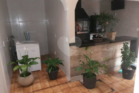 Casa à venda com 3 quartos, sendo 1 suíte, em Jardim Monte Azul, São Paulo, SP