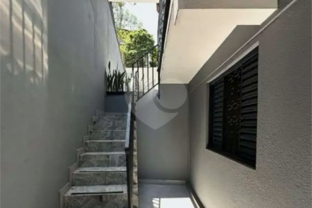 Sobrado à venda com 4 quartos, sendo 1 suíte, em Vila Pirituba, São Paulo, SP